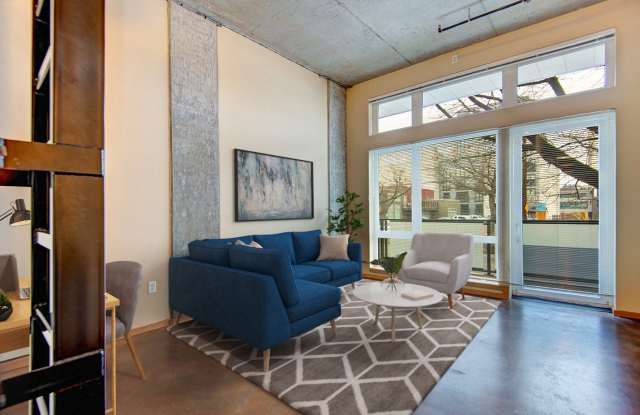 708 Uptown Apartments Gallery 2