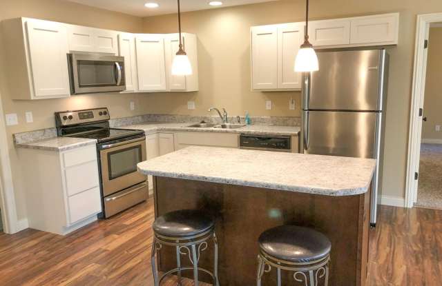 Like-New Ranch Home — 3 Bed / 2 Bath in Forest Ridge (Columbia, MO) Gallery 3