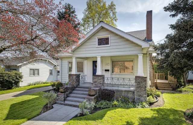 1909 Cedar St - 1909 Cedar Street, Forest Grove, OR 97116