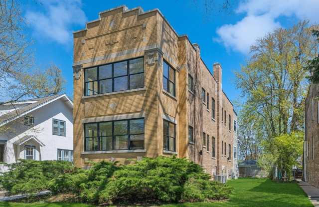 2755 Eastwood Avenue unit: 2 photos photos