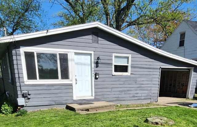 2646 Harmont Avenue Northeast photos photos