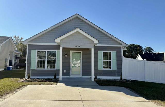 Move-In Ready 2 Bedroom, One Story Home – Convenience Meets Comfort! photos photos