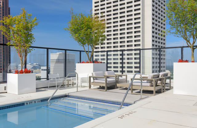 Lilli Midtown photos photos