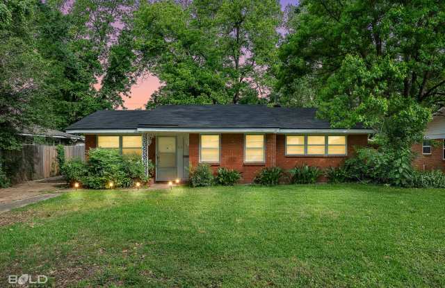 818 E Washington St - 818 East Washington Street, Shreveport, LA 71104 818 E Washington St - 818 East Washington Street, Shreveport, LA 71104