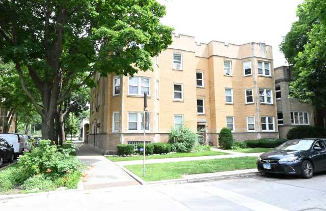 2421 West Ardmore Avenue photos photos