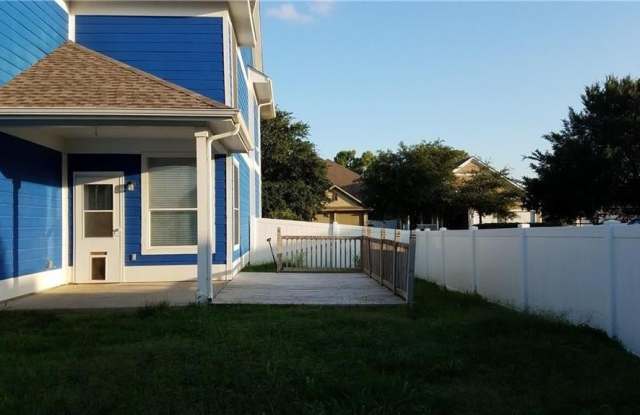 10015 Cedar Lake Drive Gallery 3
