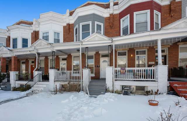 Charming 3-Bedroom with High Ceilings Modern Updates photos photos Charming 3-Bedroom with High Ceilings Modern Updates photos photos