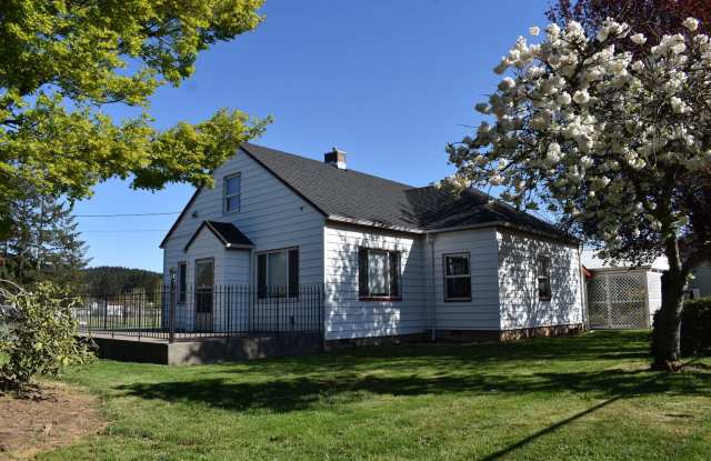 2 bedroom Farm House with a loft photos photos 2 bedroom Farm House with a loft photos photos
