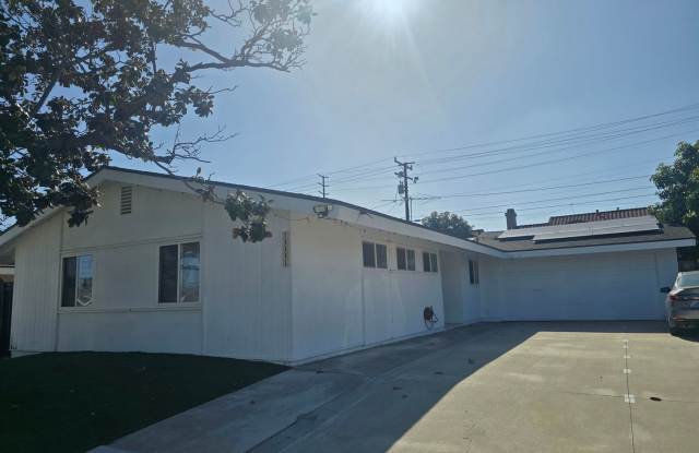 Beautiful 3-Bedroom, 2-Bathroom Home in Westminster – All Utilities Included! Gallery 4