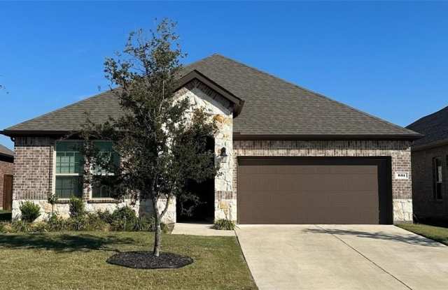 631 Maverick Street photos photos