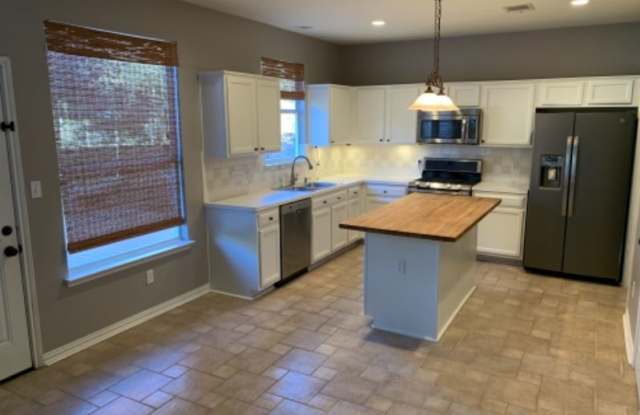 2716 Winding Brook Dr Gallery 2
