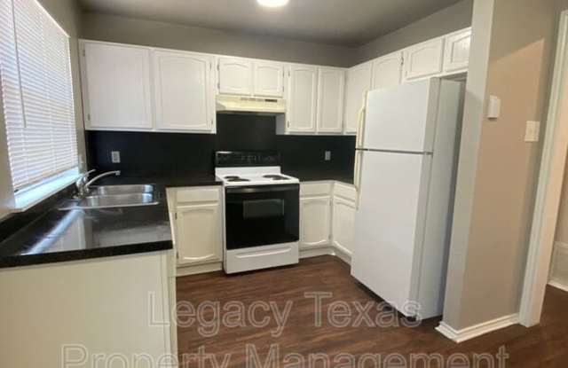 1608 A SUN VALLEY DR photos photos