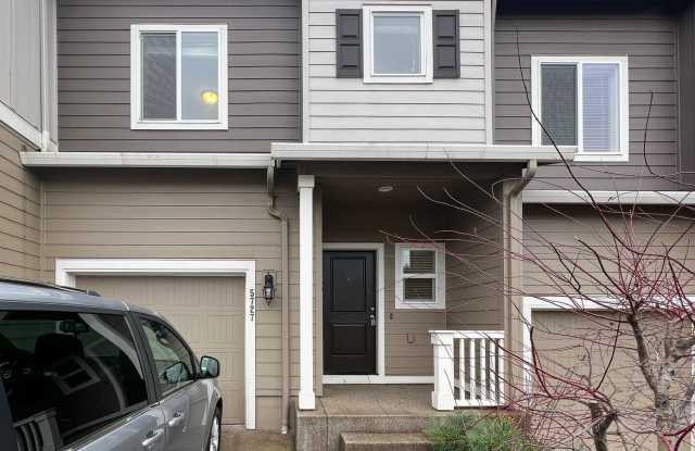 Townhome in South Salem with Washer/Dryer ~ 5727 Karen Lynn - 5727 Karen Lynn Loop South, Salem, OR 97306