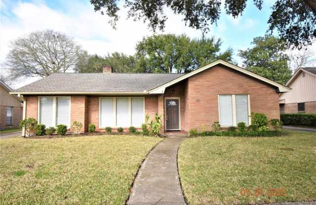 1111 Baymeadow Drive - 1111 Baymeadow Drive, Houston, TX 77062