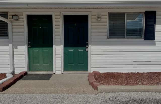 2 bedroom, 1 bath Gallery 1
