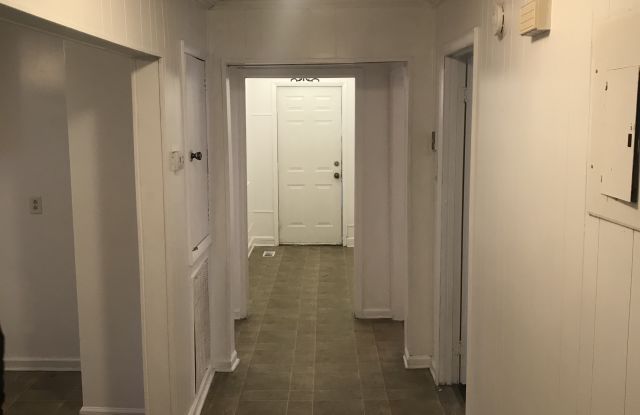 224 Wayne Avenue Gallery 2