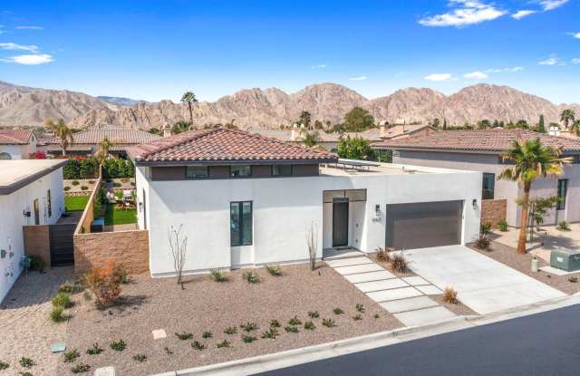 57627 Santo Thomas Gallery 3
