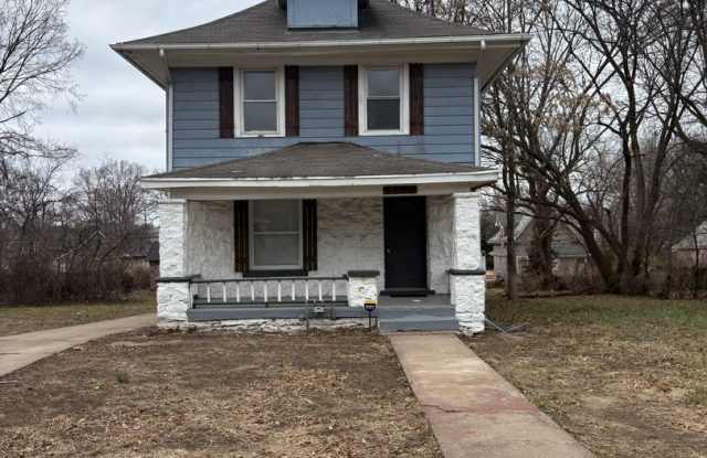 Large 3 bedroom house available photos photos