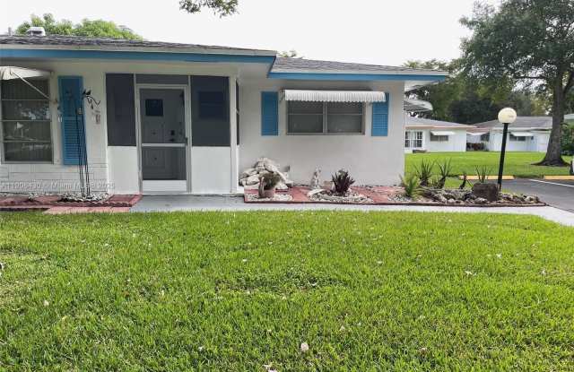 1140 NW 85th Ave photos photos