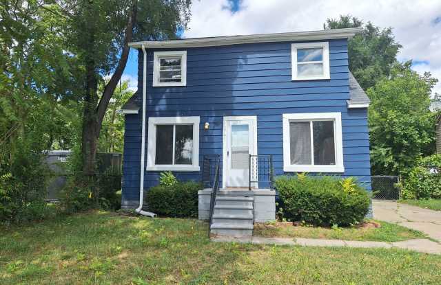 Spacious freshly updated 4 bedroom colonial - 12731 Sarsfield Avenue, Warren, MI 48089