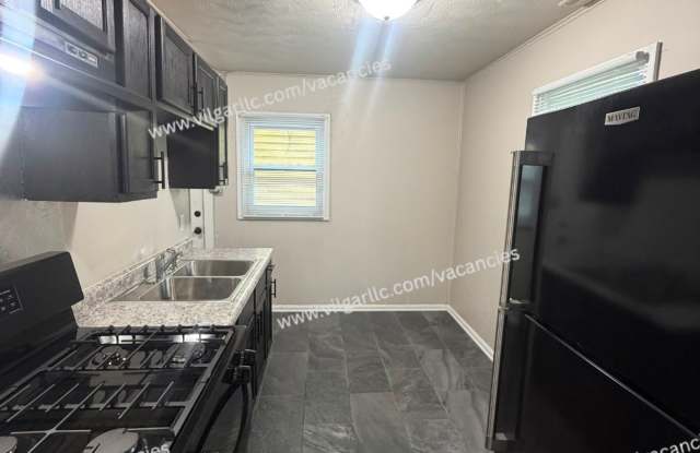 Very spacious 3 Bedroom and 1 Bathroom Home Gallery 3