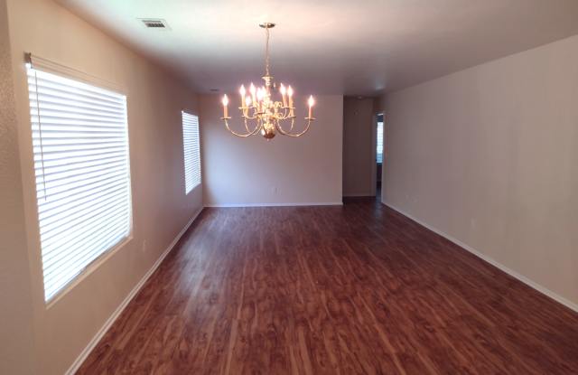 11541 Park Ln Gallery 3