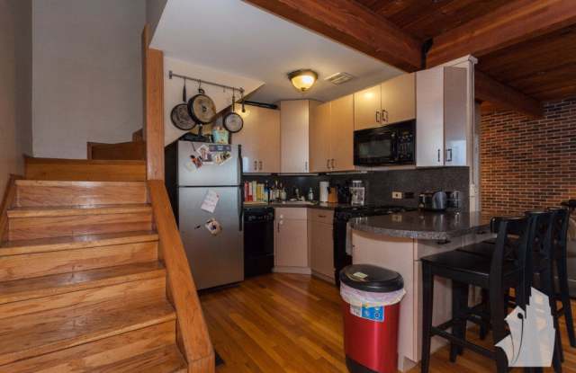 1133 West Drummond Place photos photos