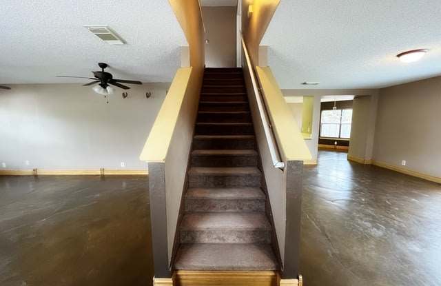 9542 SUMMERBROOK Gallery 3