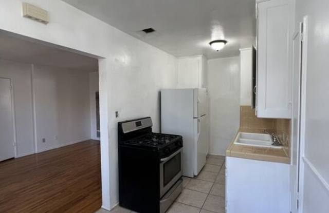 873 N Hoover St unit: 1/2 photos photos