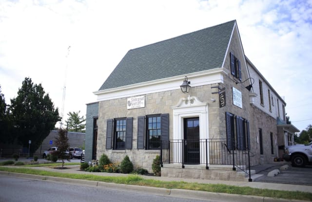 303 S Washington Street - 303 South Washington Street, Bloomington, IN 47401