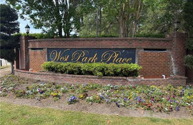 1319 Braybrooke Place photos photos