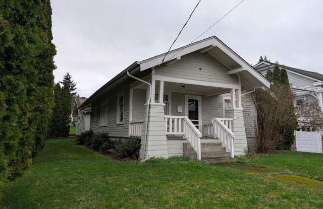 516 North 6th Street - 516 North 6th Street, Mount Vernon, WA 98273