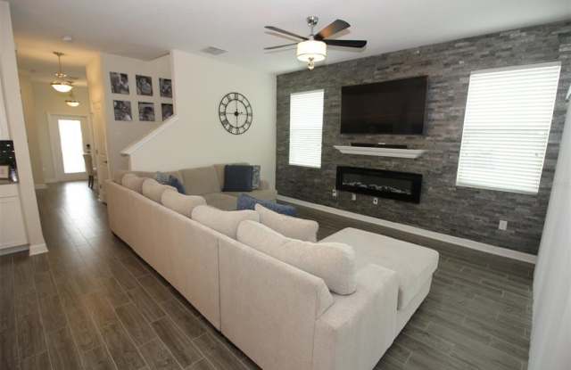 11801 PROLOGUE AVENUE Gallery 3
