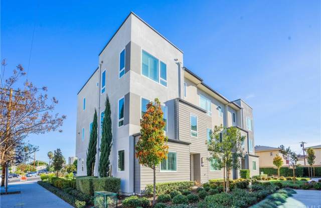 8050 Buell Street Gallery 2