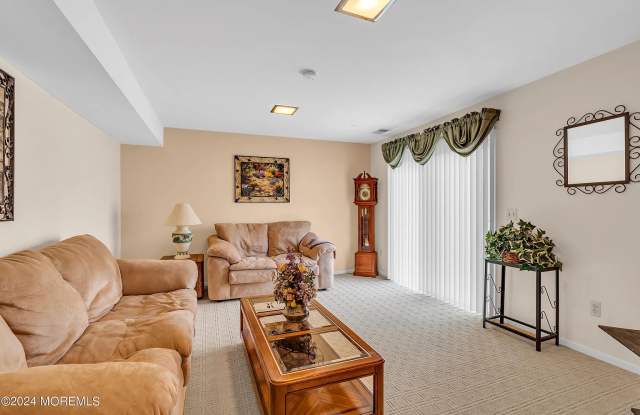 10 Mistletoe Ct Gallery 4