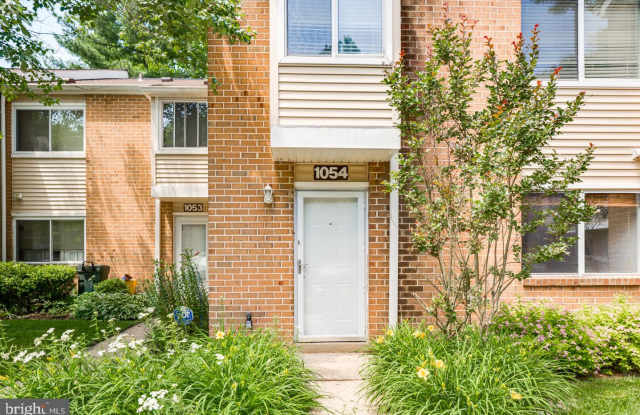 1054 PENDLETON COURT Gallery 2