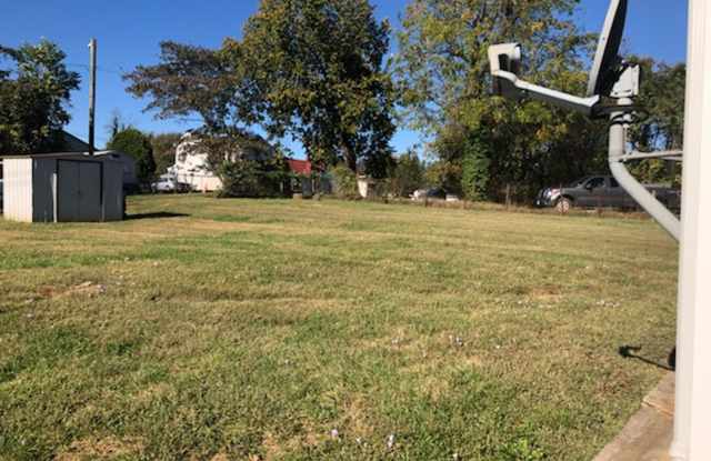 2 Bedroom House Near E.C. Glass High School Gallery 4