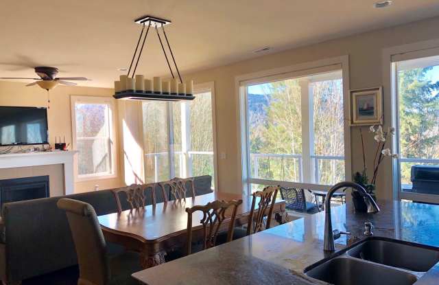 Great Singale Family House for Rent - 855 3rd Place Northeast, Issaquah, WA 98029