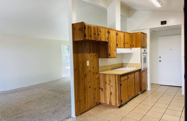 9563 Larrabee Avenue Gallery 4