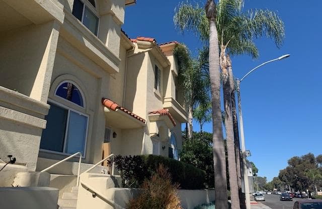 233 S Sierra - 233 South Sierra Avenue, Solana Beach, CA 92075