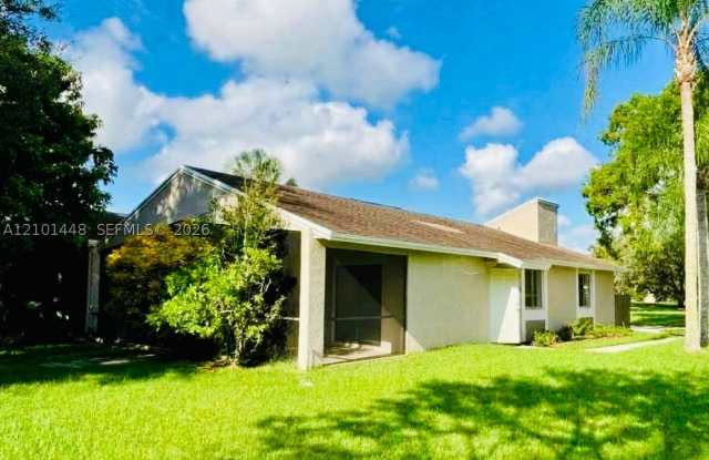 600 Woodgate Cir Gallery 3