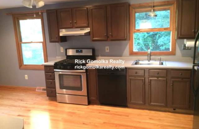 14 Bradford - 14 Bradford Avenue, Sharon, MA 02067