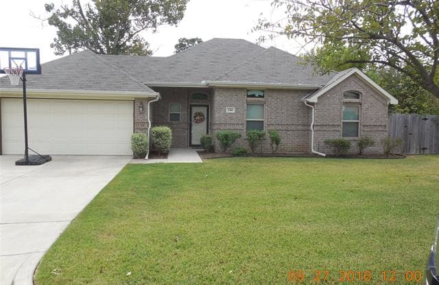 104 NE Michael Drive NE - 104 Northeast Michael Drive, Burleson, TX 76028