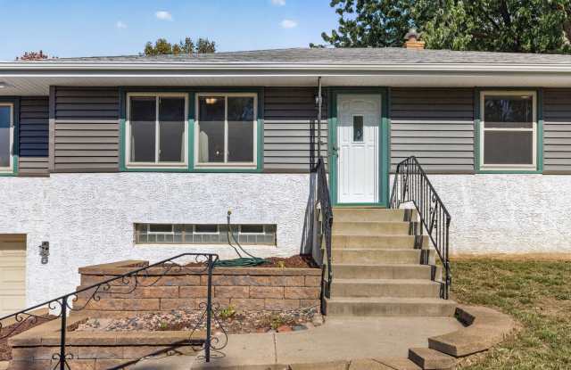 Newly remodeled 4-bedroom, 2-bath home in Inver Grove Heights- Available Now! Gallery 3