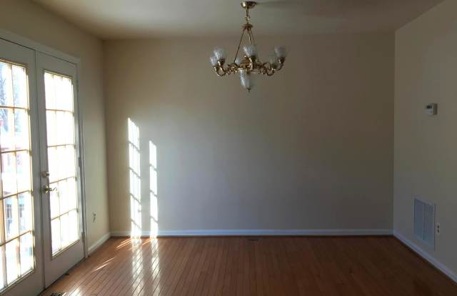 14728 GROBIE POND LANE Gallery 4