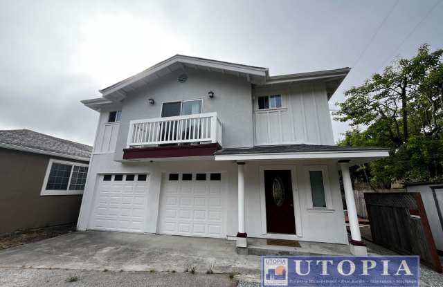 Stylish 3 Bedroom, 3 Bathroom Located in Scotts Valley photos photos
