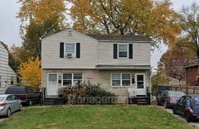 323 S Napoleon Ave - 323 South Napoleon Avenue, Columbus, OH 43213