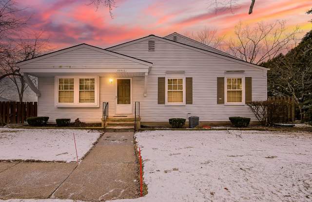 COMING SOON! Charming and Comfortable Living on Bayview Drive photos photos