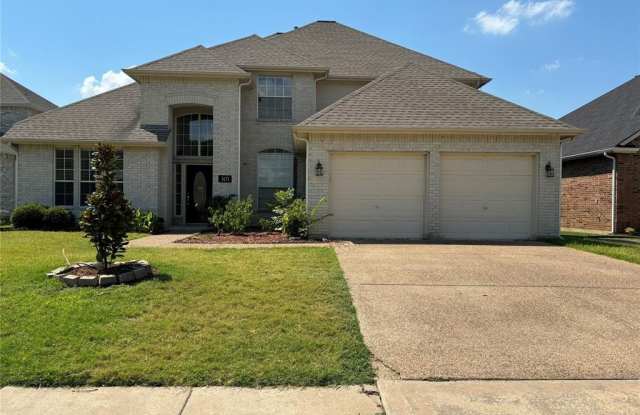 301 Lyndsie Drive - 301 Lyndsie Drive, Coppell, TX 75019