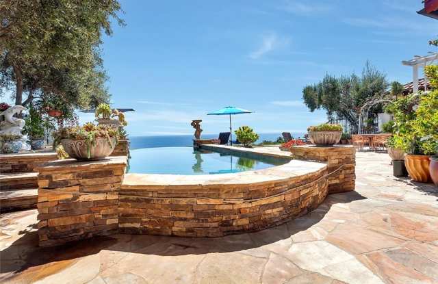176 Sidney Bay Drive - 176 Sidney Bay Drive, Newport Beach, CA 92657